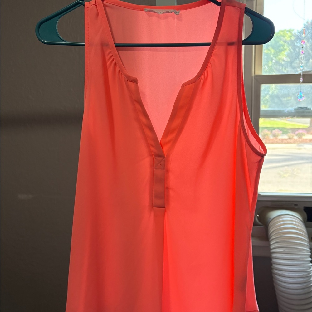 Coral Lush Sleeveless Women's Top